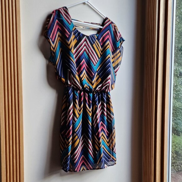 City Triangles Colorful Zig-Zag Retro 80s Dress Size Medium - Picture 4 of 16